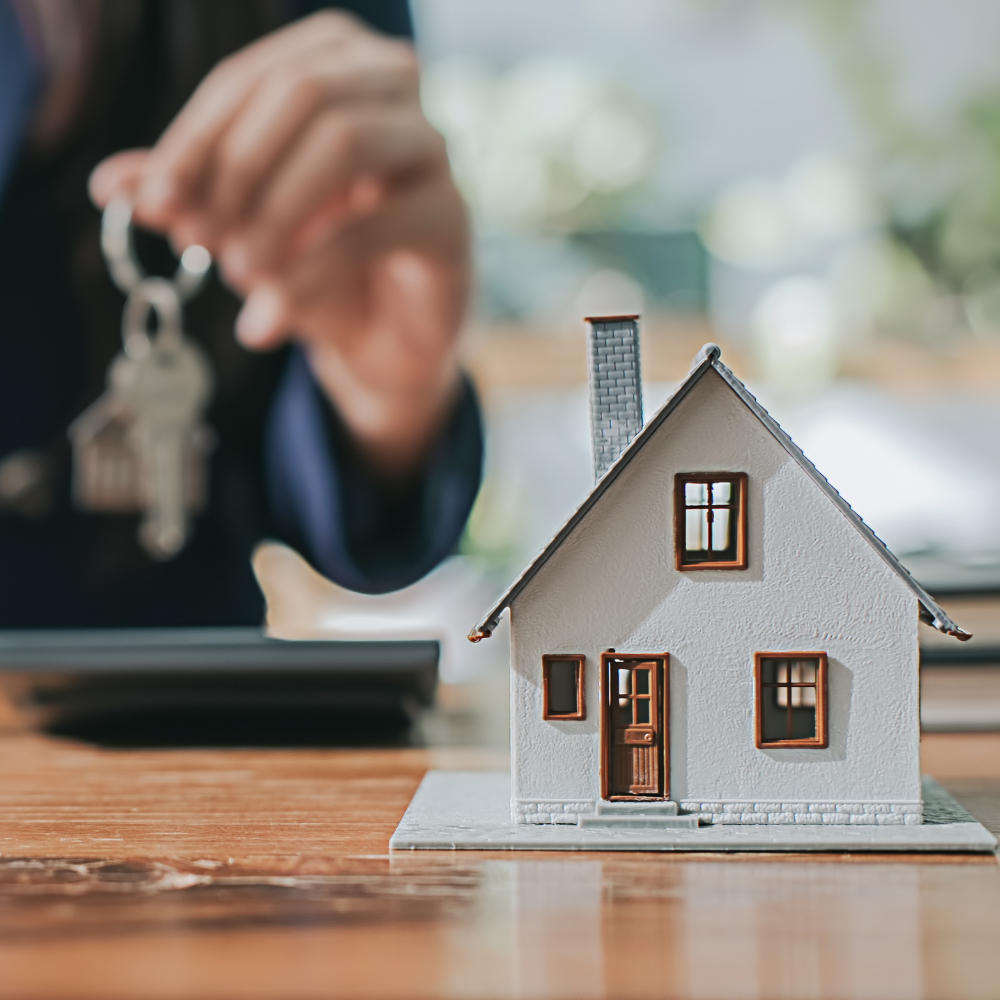 Real Estate vs. Mortgage Licensing: Which Path Is Right for You?